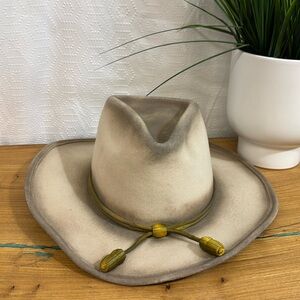 Stetson Cream Cowboy Hat with Gold Details